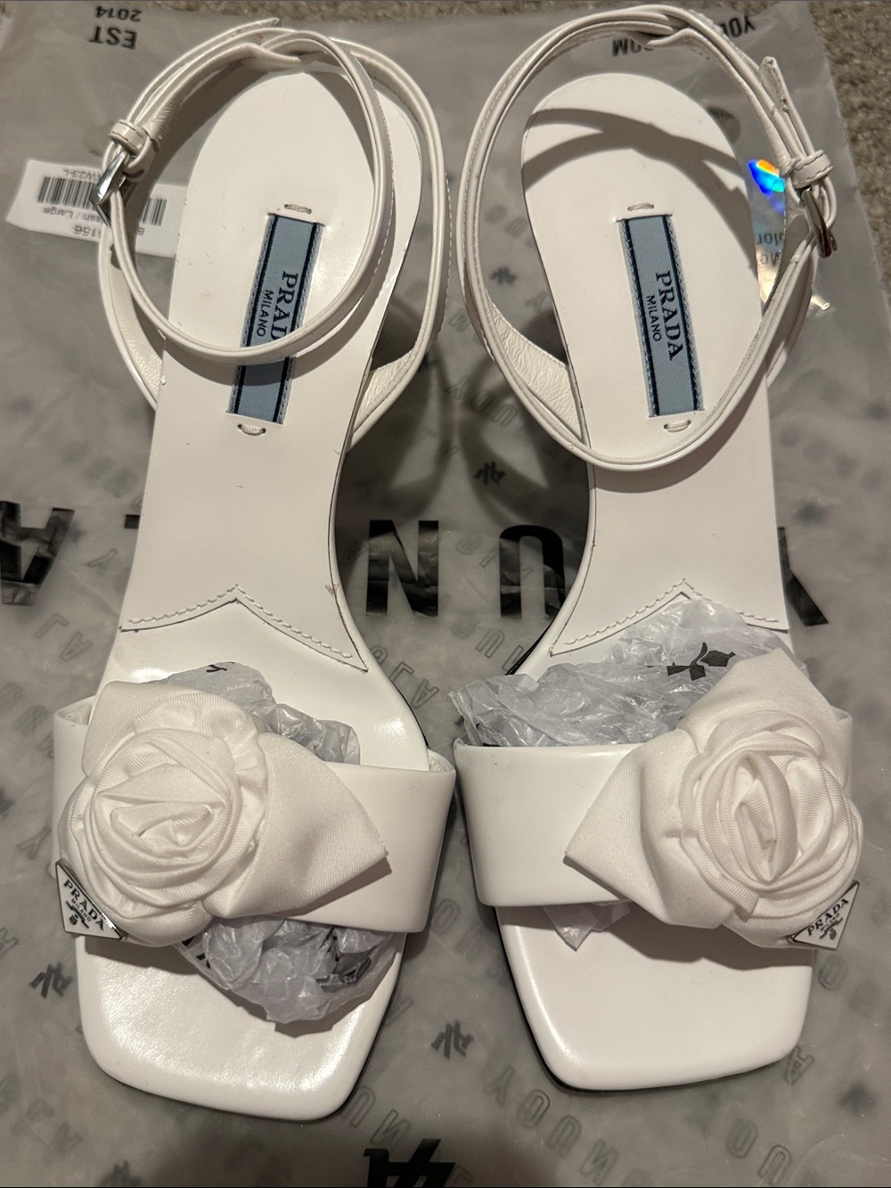 Prada Calzature Donna White Floral Rosette Ankle-Strap Heels 36